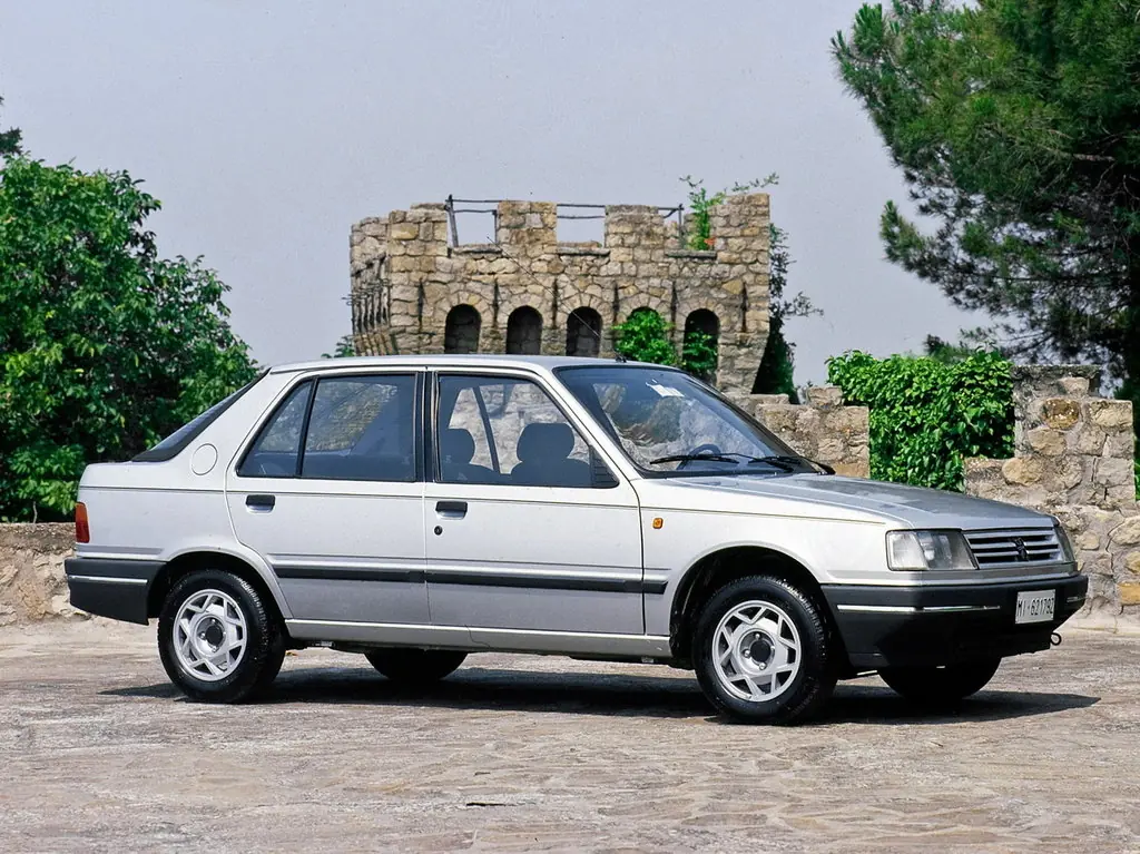 Peugeot 309 (10A) 1 поколение, хэтчбек 5 дв. (01.1987 - 06.1989)